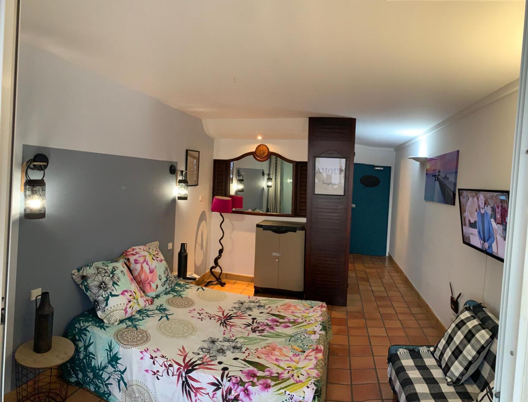 La Fraiche Rose Apartment La Trinite Bagian luar foto
